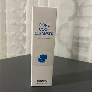 Pore Cool Cleanser - White